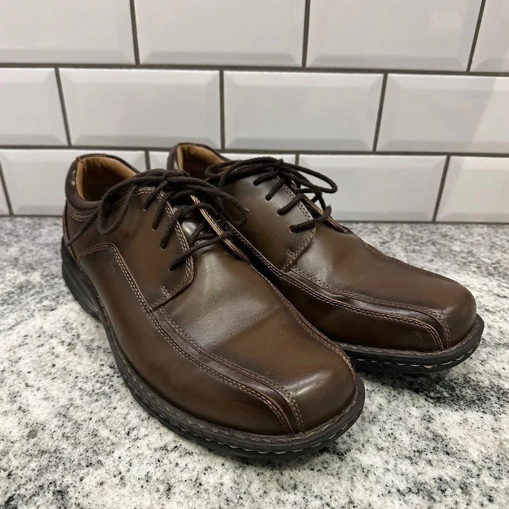 Docker's Mens Size 10 Oxford Shoes Brown Square Toe Lace Up Business Casual